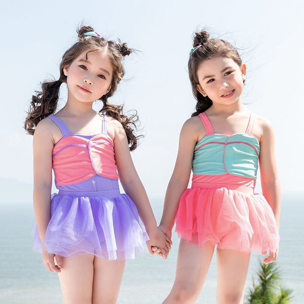 children's princess dress female one-piece 2020 baby princess dress swimsuit with hat big girl swimsuit, White;black
children's princess dress female one-piece 2020 baby princess dress swimsuit with hat big girl swimsuit, White;black