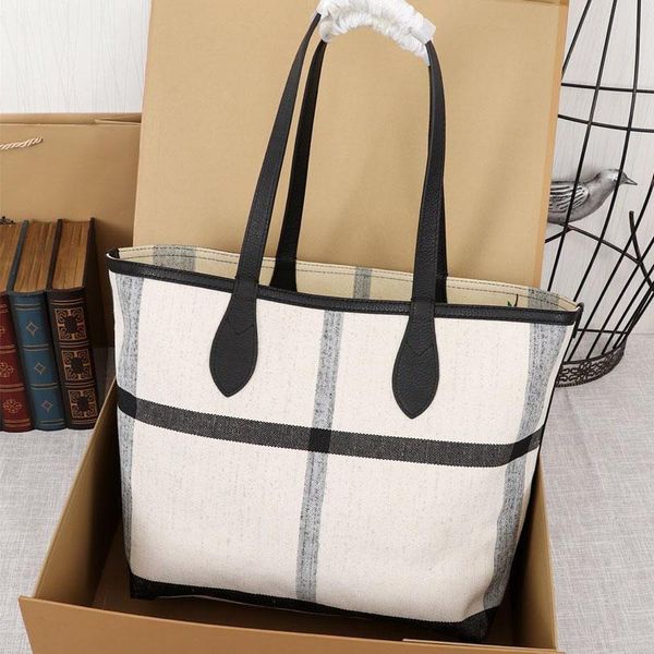 new fashion luxurious woman handbag cross bags shoulder genuine leather tote bag burlap leather two-in-one chest bag 54cm
new fashion luxurious woman handbag cross bags shoulder genuine leather tote bag burlap leather two-in-one chest bag 54cm