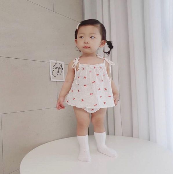 2020 new stylish baby girls 2 pcs printed set vest+shorts spring kids girls suits 0-3t, White
2020 new stylish baby girls 2 pcs printed set vest+shorts spring kids girls suits 0-3t, White