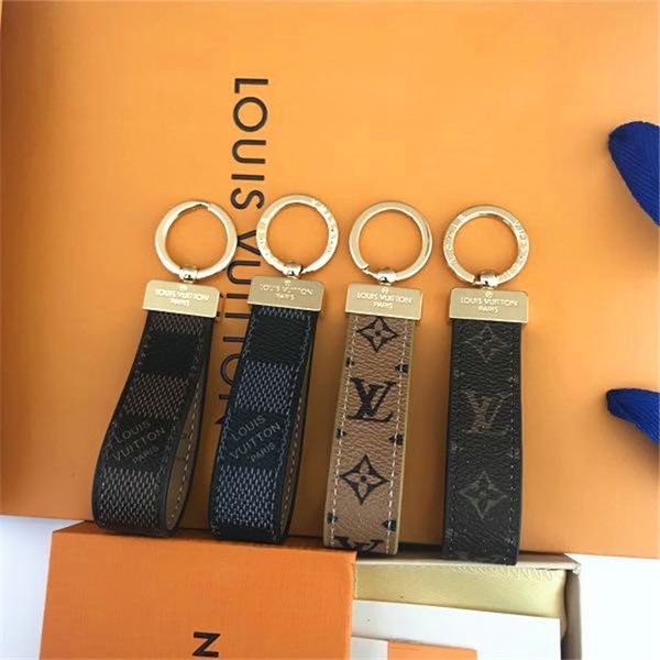 2020 fashion brand designer key chain gift men's and women's souvenir car bag accessory box520h, Silver
2020 fashion brand designer key chain gift men's and women's souvenir car bag accessory box520h, Silver