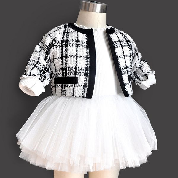 2pcs new born baby girl dress set kids cotton plaid 1 year girl baby birthday dress toddler baptism clothes 0-3 6 months, Red;yellow
2pcs new born baby girl dress set kids cotton plaid 1 year girl baby birthday dress toddler baptism clothes 0-3 6 months, Red;yellow