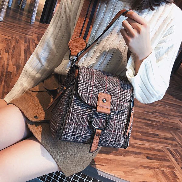 2018 fashion new woolen handbags women's designer handbag big women's tote bag quality large-capacity bucket bags shoulder bags
2018 fashion new woolen handbags women's designer handbag big women's tote bag quality large-capacity bucket bags shoulder bags