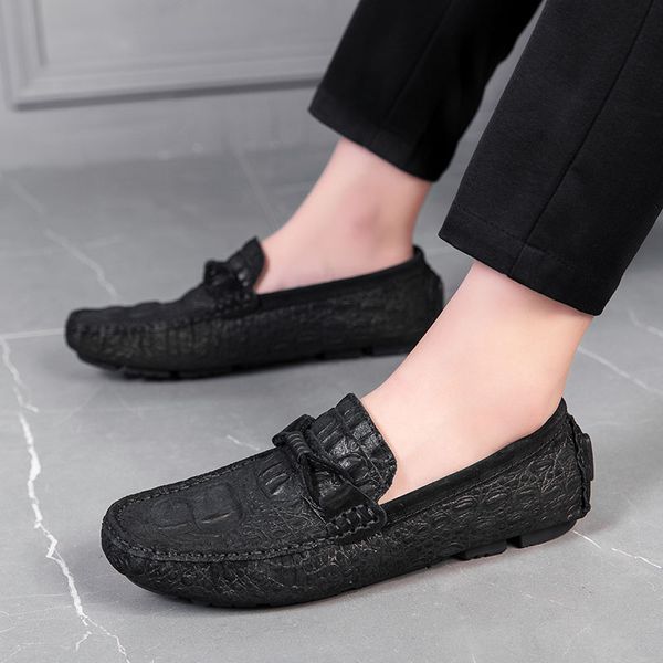 2020 summer men shoes casual fashion slip on male loafers breathable driving shoes mens moccasins soft flats loafers male, Black
2020 summer men shoes casual fashion slip on male loafers breathable driving shoes mens moccasins soft flats loafers male, Black