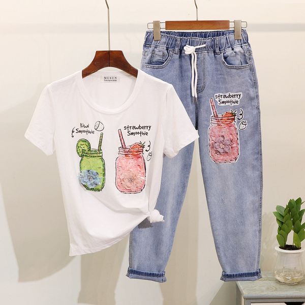 newwomen letters printed 3d flowers bottle beading tshirt+ elastic waist jeans set casual loose tee jeans 2pcs suit, White
newwomen letters printed 3d flowers bottle beading tshirt+ elastic waist jeans set casual loose tee jeans 2pcs suit, White