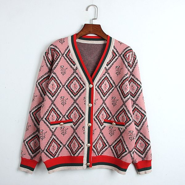 2020 new v-neck sweater spring autumn female flower jacquard loose double pocket long sleeve single-breasted button cardigan knit, White;black
2020 new v-neck sweater spring autumn female flower jacquard loose double pocket long sleeve single-breasted button cardigan knit, White;black