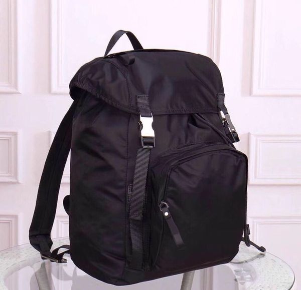 wholesale business large capacity notebook backpack nylon shoulder waterproof bag designer shoulder handbag old flower messenger bag parachu
wholesale business large capacity notebook backpack nylon shoulder waterproof bag designer shoulder handbag old flower messenger bag parachu