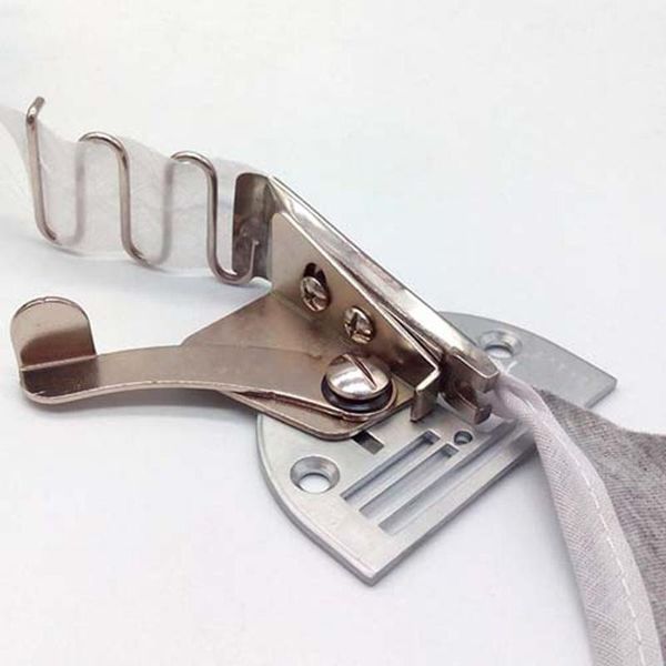 overlock folder tape size hemmer right angle bias binder for lockstitch machine binding of curve edge#0420y30, Black
overlock folder tape size hemmer right angle bias binder for lockstitch machine binding of curve edge#0420y30, Black