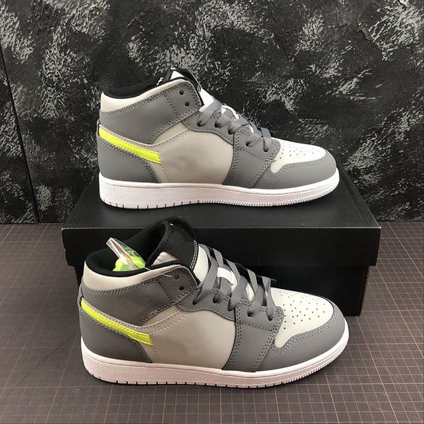 2019 GS Mid Basketball Shoes 1s Luminous Mens Women Retro Fashion Trainers Sneakers Comfortable Leather Sport Shoes
2019 GS Mid Basketball Shoes 1s Luminous Mens Women Retro Fashion Trainers Sneakers Comfortable Leather Sport Shoes