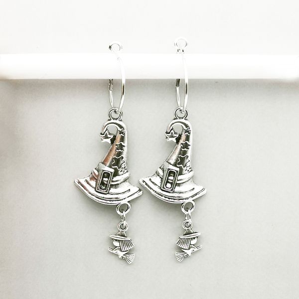 ведьма hat серьги симпатичные колдовство рождественские украшения ювелирных изделий малый обруч серьги женщины подарков готика косплей анима, Golden;silver
ведьма hat серьги симпатичные колдовство рождественские украшения ювелирных изделий малый обруч серьги женщины подарков готика косплей анима, Golden;silver