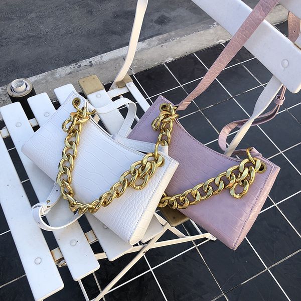 ladies shoulder bag diagonal bag spring 2020 new chain crocodile pattern small female
ladies shoulder bag diagonal bag spring 2020 new chain crocodile pattern small female