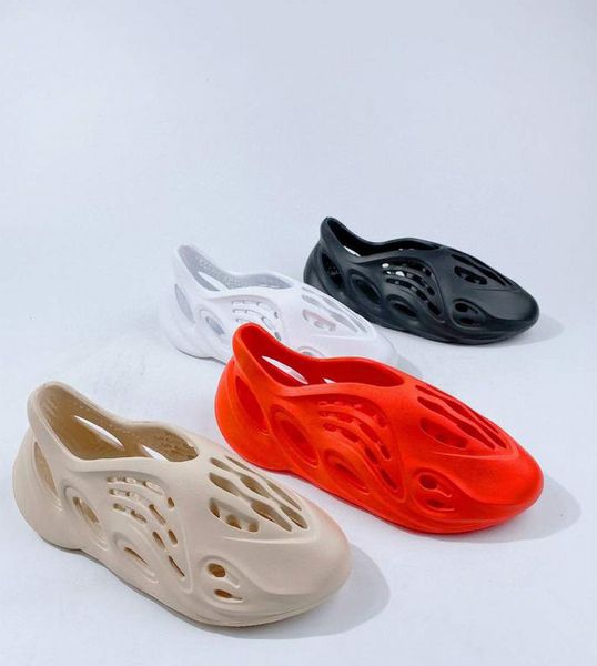 foam runner sneaker sandals kanye west men women white red black beige clog