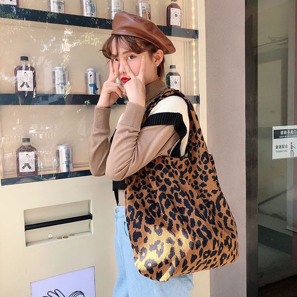 raged sheep casual large capacity simple women shopping bags fashion leopard plaid shoulder bag vintage woolen women handbag
raged sheep casual large capacity simple women shopping bags fashion leopard plaid shoulder bag vintage woolen women handbag
