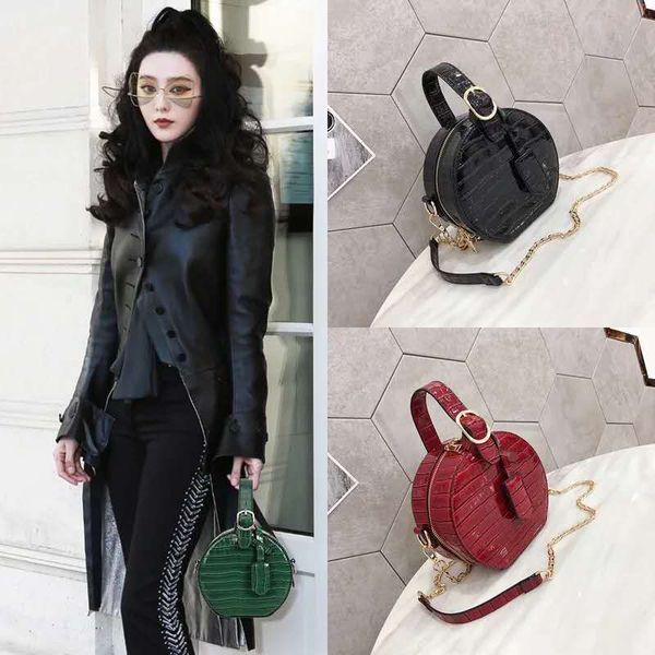 2020 новая маленькая круглая сумка wild crossbody универсальная женская сумка ретро женская цепочка сумочка
2020 новая маленькая круглая сумка wild crossbody универсальная женская сумка ретро женская цепочка сумочка