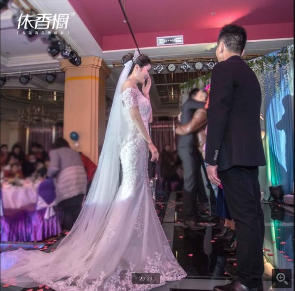 robe de soiree mermaid white lace appliques beaded sequins wedding dress off the shoulder formal corset long bride gowns wedding dress
robe de soiree mermaid white lace appliques beaded sequins wedding dress off the shoulder formal corset long bride gowns wedding dress