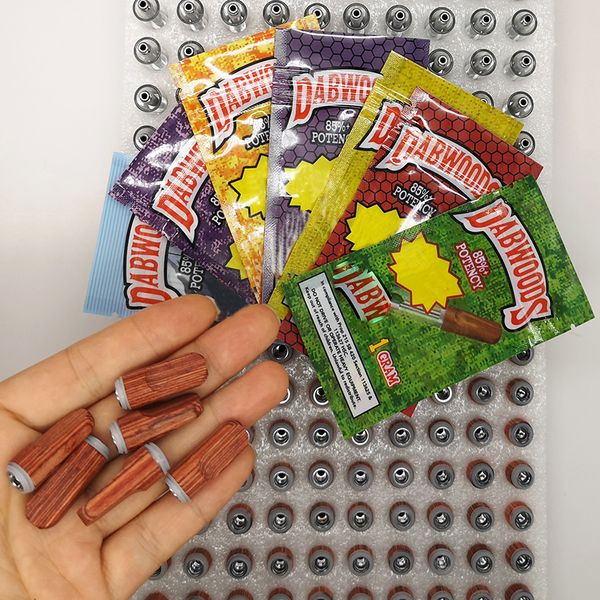 Dabwoods TH205 Vape тележки 0.8 мл 1 мл Vape Pen картриджи деревянный капельный наконечник стеклянный бак 510 керамические испарители толстые масляные форсунки упаковочная сумка
Dabwoods TH205 Vape тележки 0.8 мл 1 мл Vape Pen картриджи деревянный капельный наконечник стеклянный бак 510 керамические испарители толстые масляные форсунки упаковочная сумка
