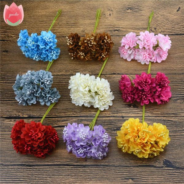 12pcs/ lot mini silk artificial daisy rose flowers for wedding decoration diy handmade scrapbooking craft flores
12pcs/ lot mini silk artificial daisy rose flowers for wedding decoration diy handmade scrapbooking craft flores