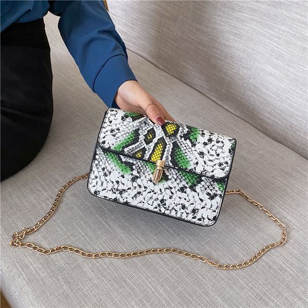 bags for women 2020 fashion new design single shoulder messenger chain snake embossed bag
bags for women 2020 fashion new design single shoulder messenger chain snake embossed bag