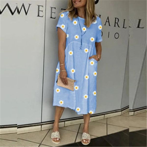 designer summer women dress vintage floral print loose dress fashion trend round neck petal short sleeve dress casual party, Black;gray
designer summer women dress vintage floral print loose dress fashion trend round neck petal short sleeve dress casual party, Black;gray