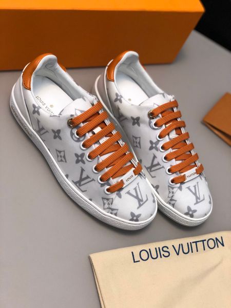 2020 new style high-end luxury platform ladies casual sports basketball shoes star fashiondesigner women's shoes retro pattern upper dg
2020 new style high-end luxury platform ladies casual sports basketball shoes star fashiondesigner women's shoes retro pattern upper dg