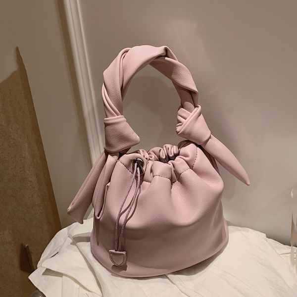сплошной цвет плиссе облака tote bucket мешок 2020 новое качество кожа pu женщин дизайнерские сумки женщины сумки плеча сумку подмышке
сплошной цвет плиссе облака tote bucket мешок 2020 новое качество кожа pu женщин дизайнерские сумки женщины сумки плеча сумку подмышке