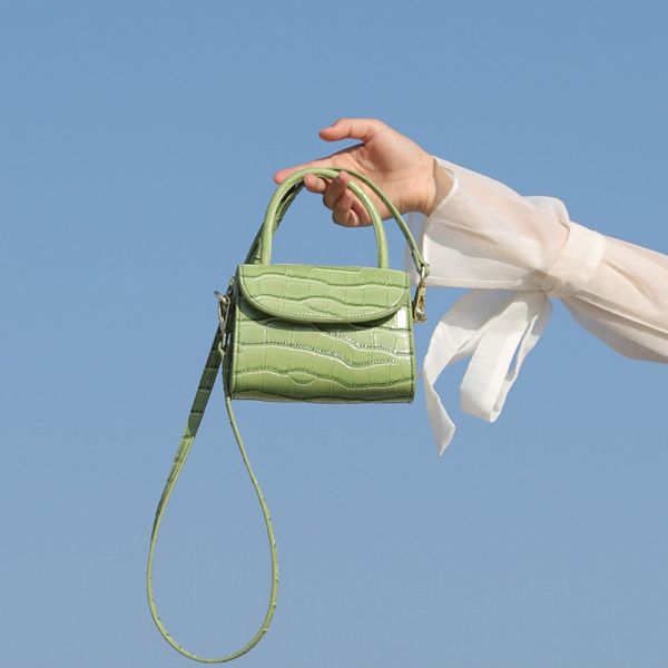 2020 new summer mini stone pattern duffels for women crossbody shoulder messenger white travel bags lady cross body bag handbags
2020 new summer mini stone pattern duffels for women crossbody shoulder messenger white travel bags lady cross body bag handbags