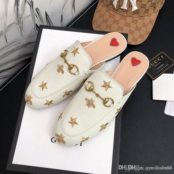 мода женщины бездельника белых черных сандалий princetown horsebit мулы тапочка металлических цепи тапочка кошка клубничной вышитая половина, Black 
мода женщины бездельника белых черных сандалий princetown horsebit мулы тапочка металлических цепи тапочка кошка клубничной вышитая половина, Black