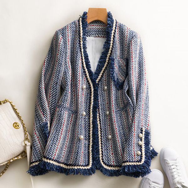 new wool blends coat women 2019 v-neck long sleeve beading outwear jacket elegant autumn winter elegant plaid coat, Black
new wool blends coat women 2019 v-neck long sleeve beading outwear jacket elegant autumn winter elegant plaid coat, Black