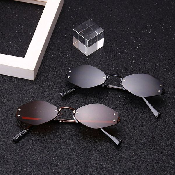 frameless hexagon sunglasses women men metal small frame sun glasses ultraviolet prevention driving eyewear, White;black
frameless hexagon sunglasses women men metal small frame sun glasses ultraviolet prevention driving eyewear, White;black