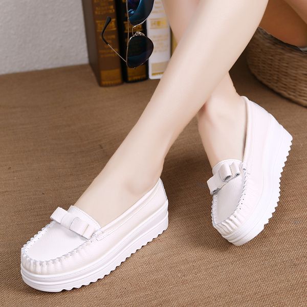 new women shoes loafers genuine leather women flats slip on women's loafers spring flats female moccasins shoes size 35-40, Black
new women shoes loafers genuine leather women flats slip on women's loafers spring flats female moccasins shoes size 35-40, Black