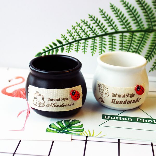 ceramic flower pot small plant pot cute bonsai planter mini round black white indoor desk decor
ceramic flower pot small plant pot cute bonsai planter mini round black white indoor desk decor