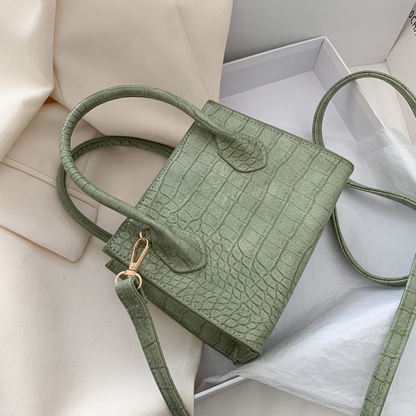 small crocodile pattern solid color pu leather crossbody bags for women 2020 summer lady shoulder handbags female simple totes
small crocodile pattern solid color pu leather crossbody bags for women 2020 summer lady shoulder handbags female simple totes