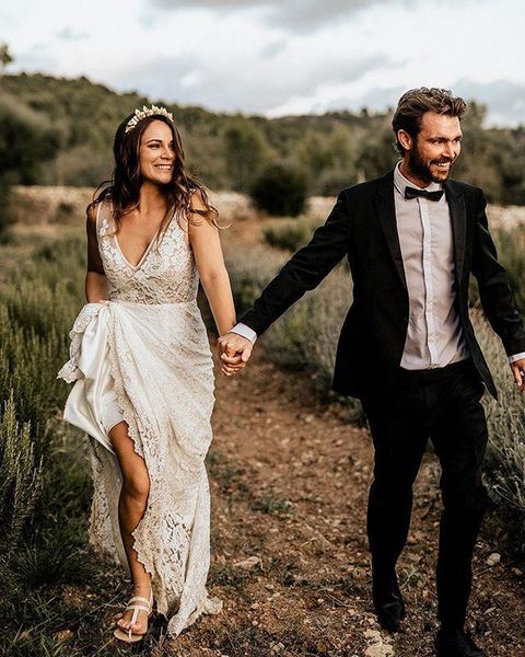 vintage bohemian beach wedding dresses 2019 v-neck full lace flowy skirt vestido de noiva country bridal gowns cheap, White
vintage bohemian beach wedding dresses 2019 v-neck full lace flowy skirt vestido de noiva country bridal gowns cheap, White
