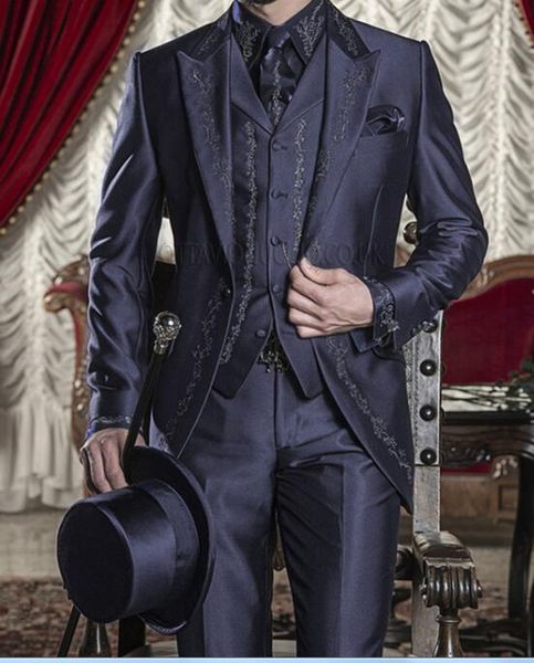 new gray embroidery groomsmen groom tuxedos redwhiteblack men's wedding suits prom party man blazer(jacket+pants+vest), Black;gray
new gray embroidery groomsmen groom tuxedos redwhiteblack men's wedding suits prom party man blazer(jacket+pants+vest), Black;gray