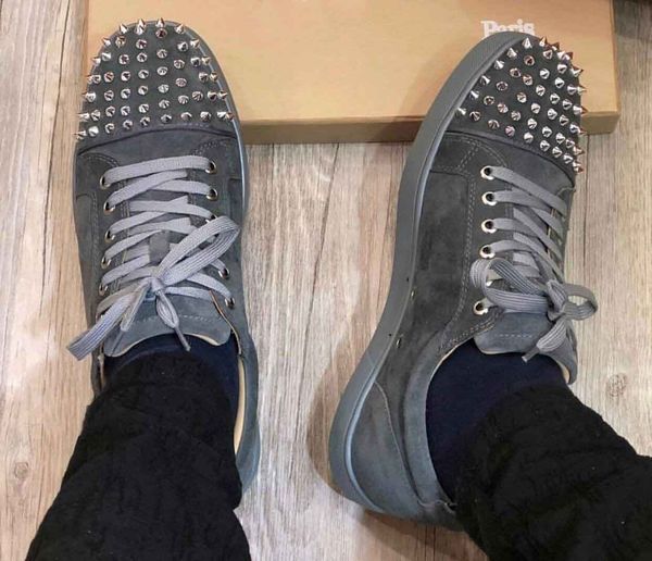 luxury grey suede leather with spikes sneakers men red bottom shoes designer women rivets casual outdoor sports sale eu35-47, Black
luxury grey suede leather with spikes sneakers men red bottom shoes designer women rivets casual outdoor sports sale eu35-47, Black