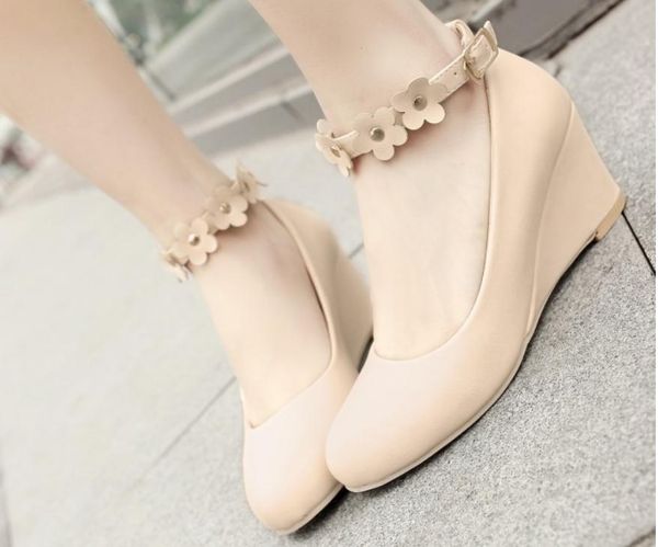 2019 women's shoes in spring and autumn with new style slope heel round head@6071, Black
2019 women's shoes in spring and autumn with new style slope heel round head@6071, Black