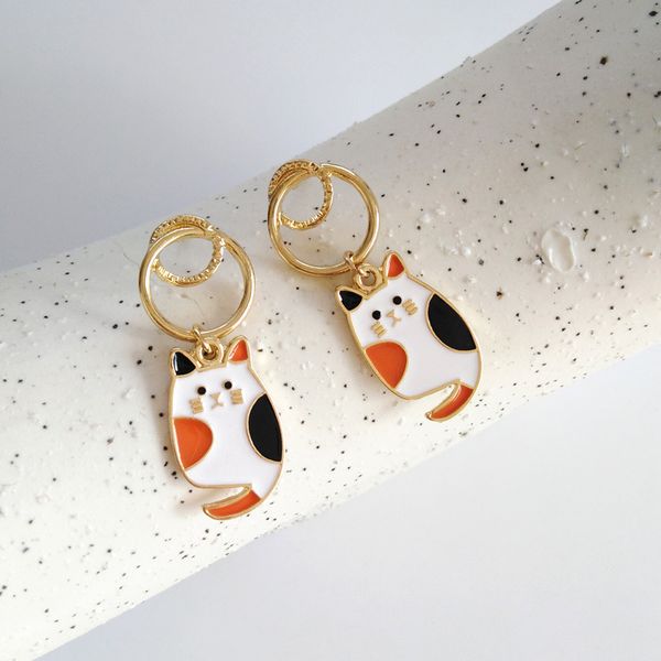 s925 silver pin creative cartoon cute cat earrings niche simple geometric circle oil drop earrings, Golden;silver
s925 silver pin creative cartoon cute cat earrings niche simple geometric circle oil drop earrings, Golden;silver