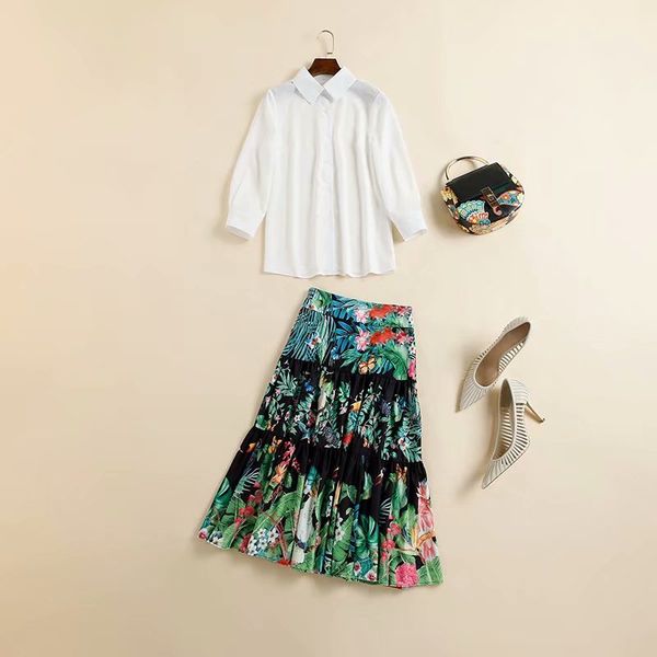 new european and american women's dresses for spring 2020 white shirt with seven - cent sleeves printed pleated skirt suit
new european and american women's dresses for spring 2020 white shirt with seven - cent sleeves printed pleated skirt suit