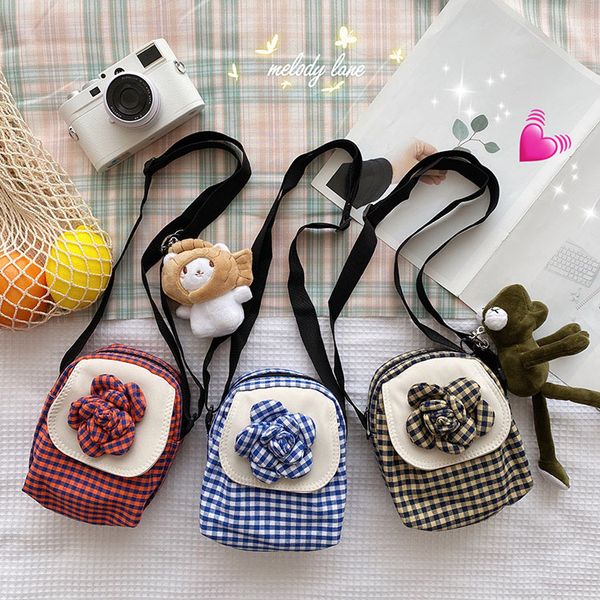 2020 new original design fashion college joker plaid messenger bag & polyester fiber width 13cm height 17cm thickness 5cm
2020 new original design fashion college joker plaid messenger bag & polyester fiber width 13cm height 17cm thickness 5cm
