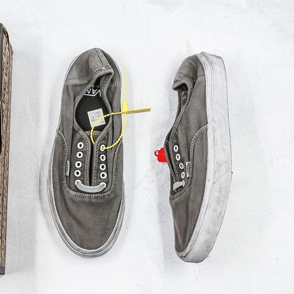 new mens dirty shoes casual designer men canvas shoes low-ca over washed old beggar style skate shoes zapatos size39-44, White;red
new mens dirty shoes casual designer men canvas shoes low-ca over washed old beggar style skate shoes zapatos size39-44, White;red