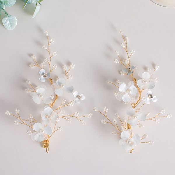 1 pair 2019 korean bride's headdress new white flower earrings bead clip wedding hair jewelry, Golden;white
1 pair 2019 korean bride's headdress new white flower earrings bead clip wedding hair jewelry, Golden;white