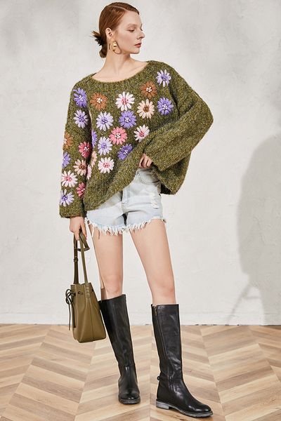 oversize 2020 boho long sleeve pullover hand-made floral embroidery women sweater long sleeve winter women sweater warm loose green sweaters, White;black
oversize 2020 boho long sleeve pullover hand-made floral embroidery women sweater long sleeve winter women sweater warm loose green sweaters, White;black