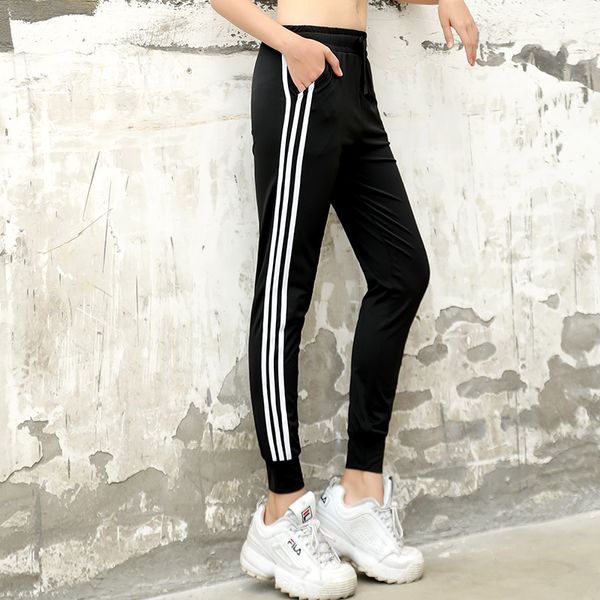 lady pants loose elastic fitness pants popular style quick-dry lady running three bars of foot trousers big size, Black;white
lady pants loose elastic fitness pants popular style quick-dry lady running three bars of foot trousers big size, Black;white