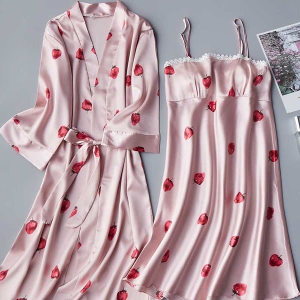 2019 summer women total one set and charming ice silk nightdress with short long trousers suit nightdress robe, Black;red
2019 summer women total one set and charming ice silk nightdress with short long trousers suit nightdress robe, Black;red