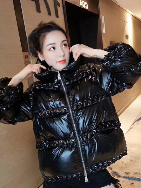 black glossy goose thickening hemp knot hooded down jacket female loose short winter outdoor thick warm clothing new ski suit european 12c 
black glossy goose thickening hemp knot hooded down jacket female loose short winter outdoor thick warm clothing new ski suit european 12c