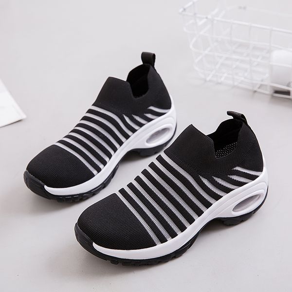 women sneakers lightweight running shoes outdoor athletic air cushion sport shoes breathable mesh running slip on footwear
women sneakers lightweight running shoes outdoor athletic air cushion sport shoes breathable mesh running slip on footwear