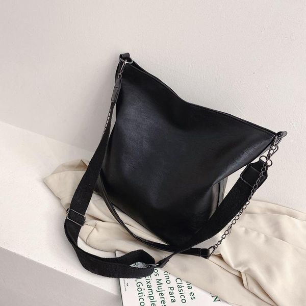2020 vintage leather crossbody bags for women travel handbag chain fashion rivet lock small shoulder messenger bags femal
2020 vintage leather crossbody bags for women travel handbag chain fashion rivet lock small shoulder messenger bags femal