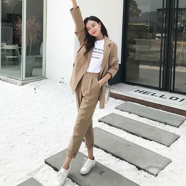 fashion khaki women pant suits loose notched-neck blazer jacket & high waist pencil pants 2020 casual female 2 pieces set, White;black
fashion khaki women pant suits loose notched-neck blazer jacket & high waist pencil pants 2020 casual female 2 pieces set, White;black