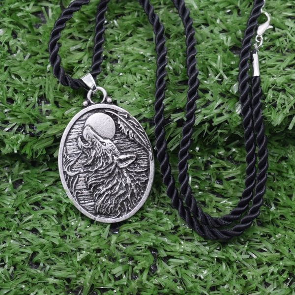 12pcs oval alloy wolf howling at the full moon necklace wolf totem animal pendant, Silver
12pcs oval alloy wolf howling at the full moon necklace wolf totem animal pendant, Silver
