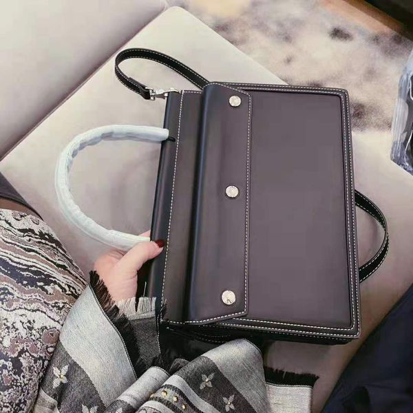 мода дизайнер женщины totes сумки luxury lady дизайнер crossbody сумки с new style моды мешок плеча женщин 3 цвета необходимое lady cow # 2
мода дизайнер женщины totes сумки luxury lady дизайнер crossbody сумки с new style моды мешок плеча женщин 3 цвета необходимое lady cow # 2