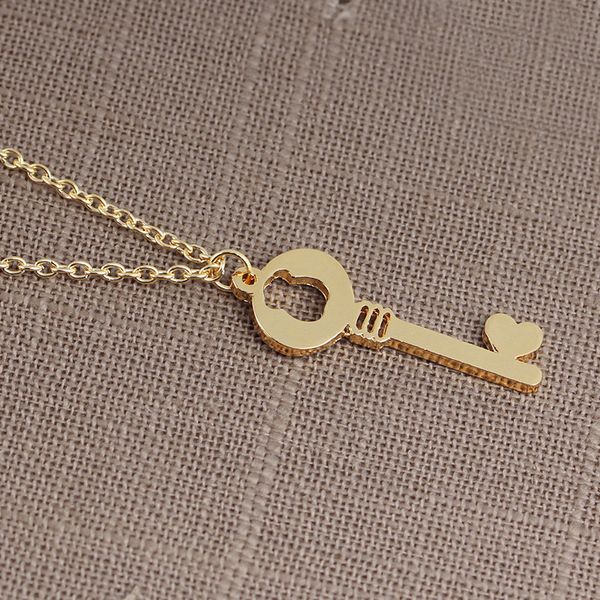 1pcs hollow bear love heart key necklace lock unique symbol unlocking tool animal jewelry lucky gifts for men, girls, mothers, family, child, Silver
1pcs hollow bear love heart key necklace lock unique symbol unlocking tool animal jewelry lucky gifts for men, girls, mothers, family, child, Silver